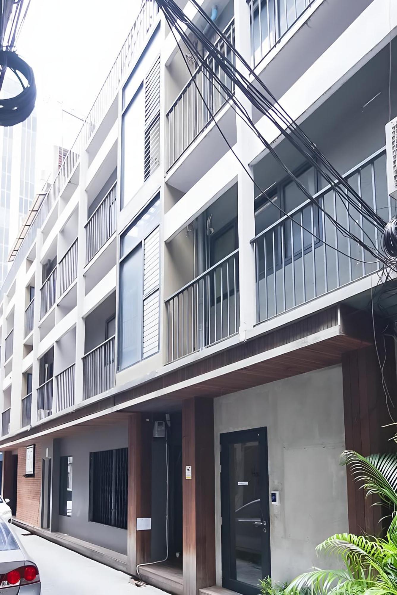 Go Inn Silom Bts Surasak Station - โกอินน์ สีลม บีทีเอส สถานีสุรศักดิ์ 1 Bangkok Exterior foto